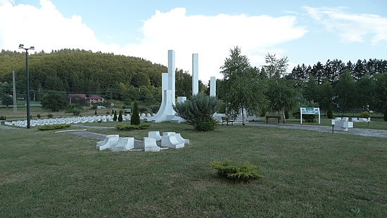 Partizansko groblje na Brezi